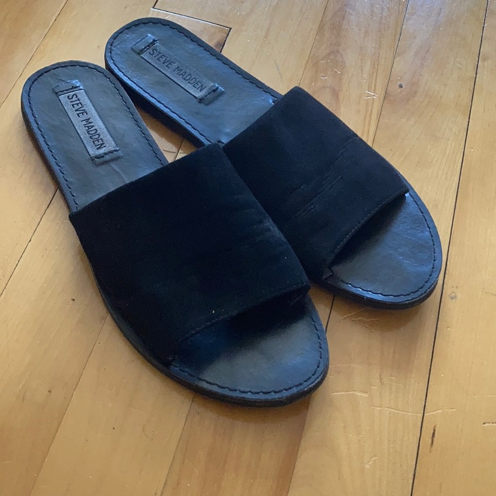 Black Steve Madden Slip on Sandals